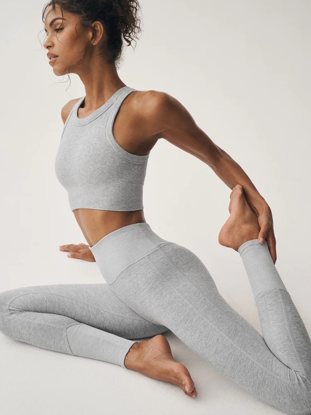 Alo NWOT High-Waist Alosoft Lounge Legging